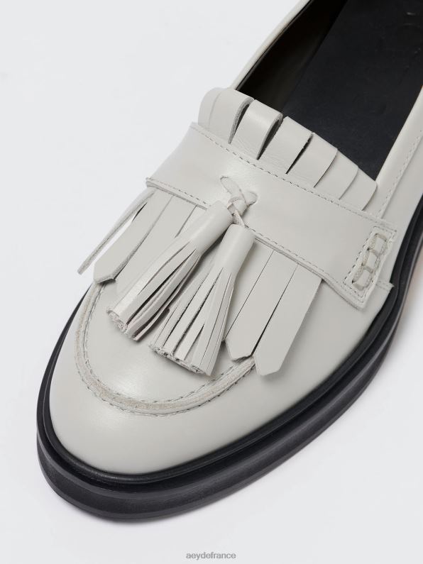 Aeyde Éryne veau à la craie R4DZ2241 chaussure